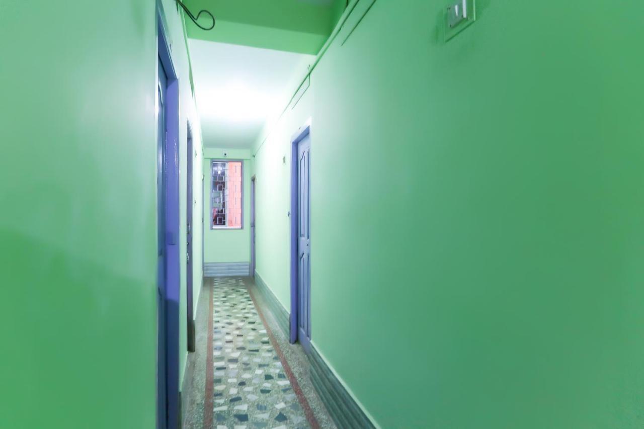 Hôtel Oyo 73902 Vyttila Residency à Kochi Extérieur photo