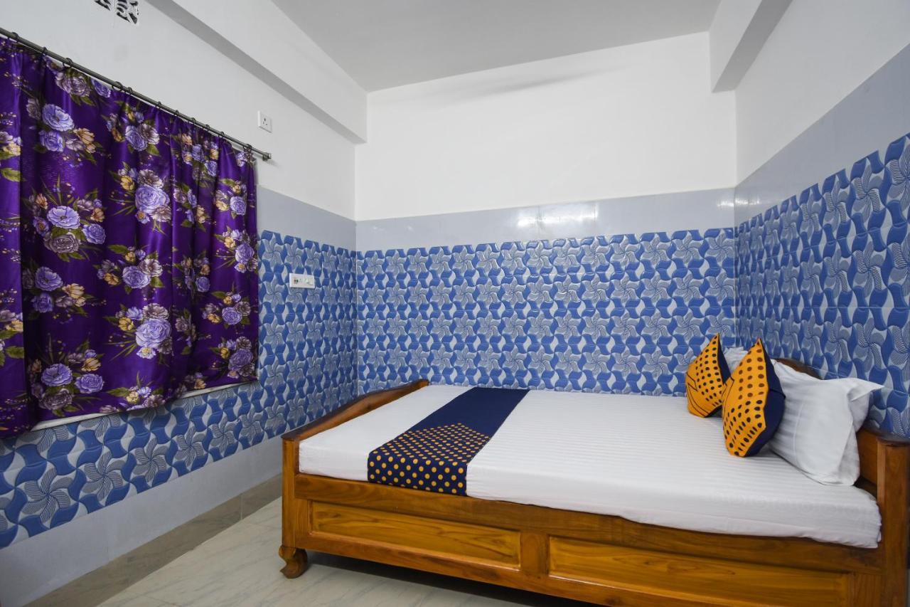 Hôtel Oyo 73902 Vyttila Residency à Kochi Extérieur photo